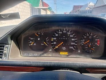 Mercedes-Benz: Mercedes-Benz W124: 1993 г., 2 л, Механика, Универсал — 12