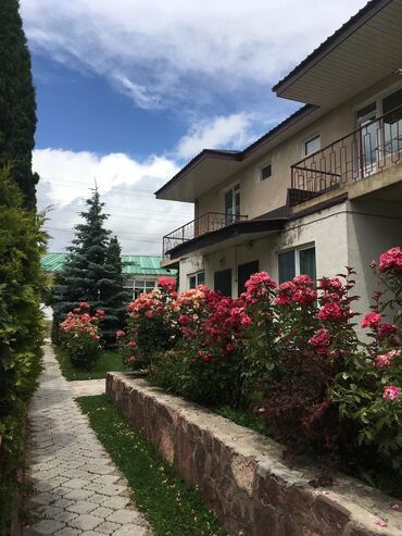 ищу дом на иссык куле: Таунхаус, дастан Чолпон-Ата