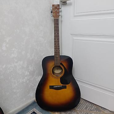 цена гитары: Акустическая гитара Yamaha F310 + чехол, каподастр, медиаторы и вторая — 1