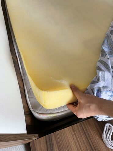 продажа мебели бу: Б/у, Простой матрас, Двуспальное