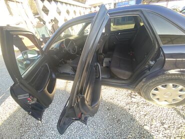 Audi: Audi 100: 1991 г., 2.3 л, Механика, Бензин, Седан — 10