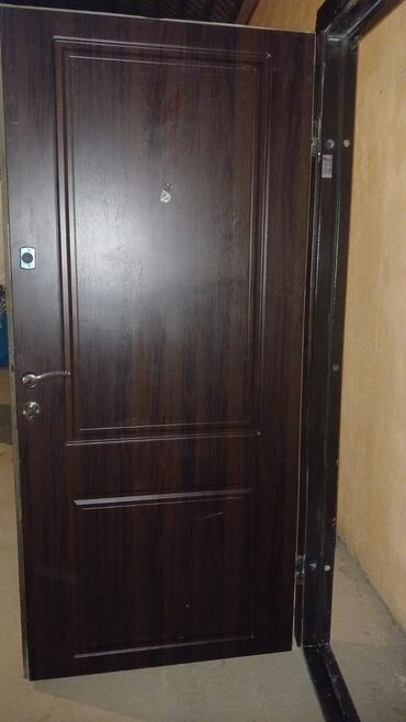 Giriş qapıları: Mənzil üçün İşlənmiş Giriş qapısı Glazok ilə, Zəmanətsiz, Ödənişli quraşdırma, Pulsuz çatdırılma — 10