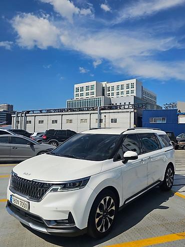 Продажа авто: Kia Carnival: 2021 г., Автомат, Дизель, Минивэн — 1