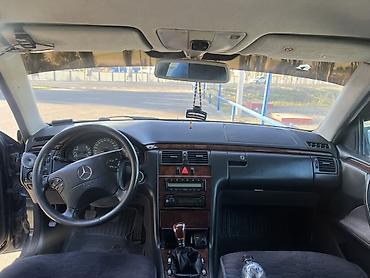 mercedes w210: Mercedes-Benz E-Class: 2000 г., 2.4 л, Механика, Бензин, Седан — 4
