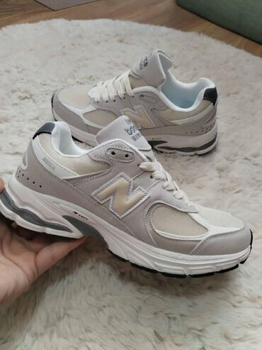 nutriplus vitamin c: New balance 2002R patike roze i sive Novo Brojevi 36 do 41 fb Moja