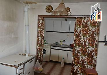 Kuće na prodaju: NA PRODAJU! Seosko domaćinstvo u Crvenoj Jabuci kod Uba! Površina — 19
