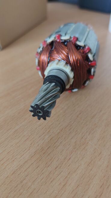 Auto delovi: Rotor elektromotora sa bakarnim namotajima i plastičnim ventilatorom — 5