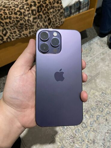 Apple iPhone: IPhone 14 Pro Max, Б/у, 256 ГБ, Deep Purple, Защитное стекло, Чехол, 76 %