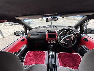 Honda: Honda Fit: 2005 г., 1.3 л, Вариатор, Бензин, Хэтчбэк — 8