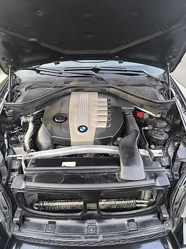 for x5 magic: BMW X5 (E70) – Qara rəngli, 5 qapılı premium SUV Mühərrik və ötürmə — 9