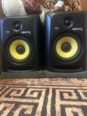 xbox one купить бу: Колонки в идеальном состоянии,пару раз использовали. Можно пользовать