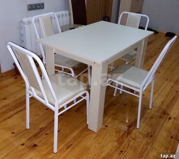 Masa və oturacaq dəstləri: Mətbəx üçün, Dördbucaq masa, 2 stul — 8