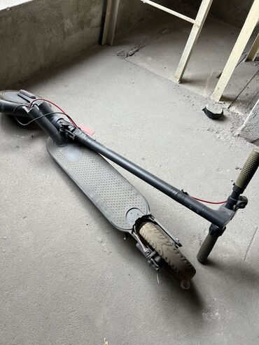 самокат взрослый xiaomi: Электр самокат, Xiaomi, Бөлүп төлөөсүз, Колдонулган, Өзү алып кетүү