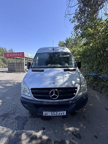 машина для груза: Mercedes-Benz Sprinter 2009 г. Продаётся Mercedes Sprinter, 2009 год — 1