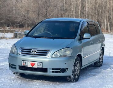 Toyota: Toyota Ipsum: 2001 г., 2.4 л, Автомат, Бензин, Минивэн