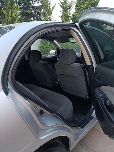 Nissan: Nissan Sunny: 1.3 l | 2005 il Sedan — 8