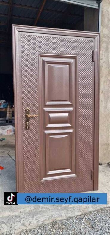 Giriş qapıları: Seyf qapılar Münasib qapılar Dəmir qapı Ev qapıları Çol qapısı — 8
