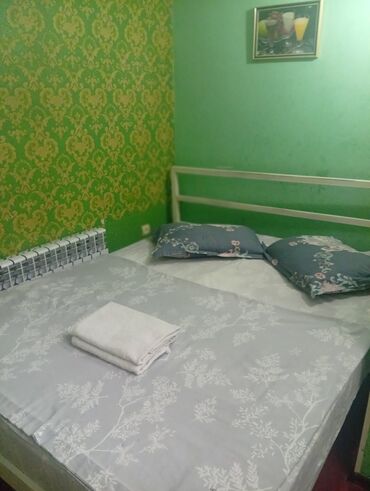 суточный квартира чолпон ата: 1 комната, Душевая кабина, Постельное белье, Кондиционер
