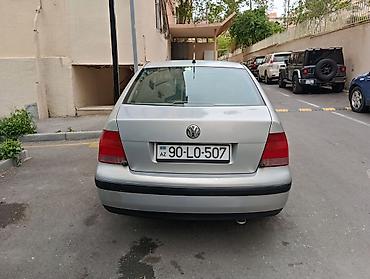 bora: Volkswagen Bora: 1.6 l | 1999 il Sedan — 3