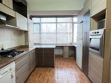 Продажа квартир: 4 комнаты, 140 м², Элитка, 2 этаж — 18