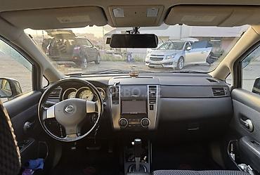 nissan versa: Nissan Tiida: 1.5 l | 2012 il Hetçbek — 3