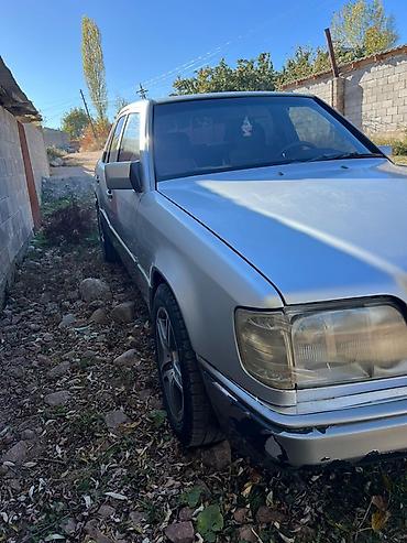 Mercedes-Benz: Mercedes-Benz W124: 1993 г., 2.2 л, Автомат, Бензин, Седан — 5