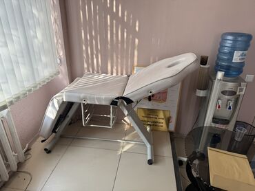 термомассажная кровать: Косметологическая/массажная кушетка с регулировкой секций