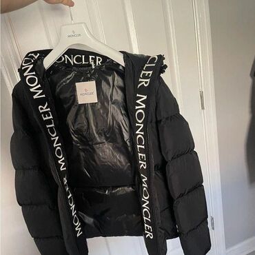 свадебные платья больших размеров: Эркектердин курткасы, XL, Moncler, Колдонулган, түсү - Кара, Акысыз жеткирүү
