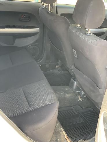 Toyota: Toyota Ist: 2004 г., 1.5 л, Автомат, Бензин, Хэтчбэк — 7