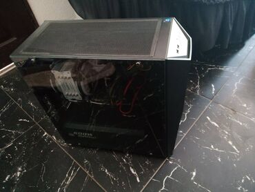 Desktop računari i radne stanice: I7 GGejmer COOLER MASTER vrhunska mašina, extra, jeftino---Vrhunska — 11