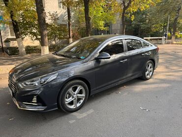 сдаю авто в аренду: Сдаю в аренду: Легковое авто, Под такси