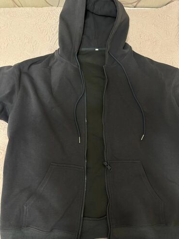 полузамок мужской: ZIP худи
Размер М-Л (48-50)