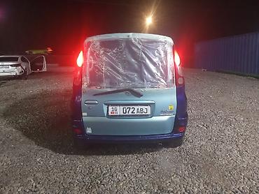 prius plus: Toyota Funcargo: 2001 г., 1.5 л, Автомат, Бензин, Минивэн — 4