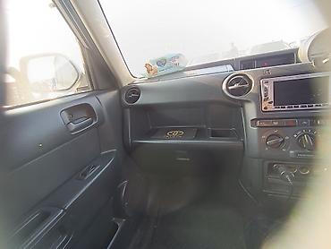 Toyota: Toyota bB: 2003 г., 1.3 л, Автомат, Бензин, Минивэн — 9