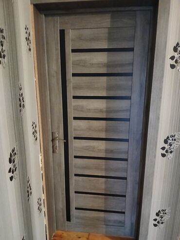 dəmir qapı: Müasir dizaynlı daxili qapı - Material: ağac əsaslı, laminat örtüklü