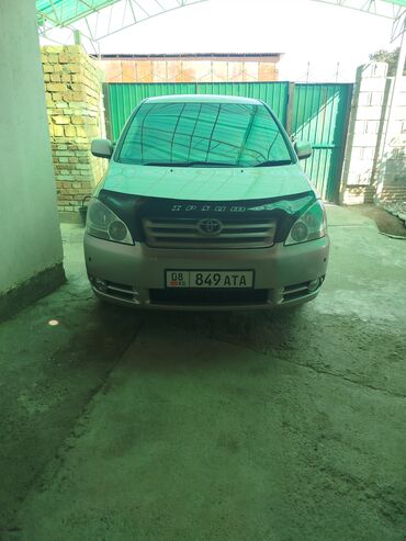 купить набор ключей: Toyota Ipsum: 2001 г., 2.4 л, Автомат, Бензин, Минивэн