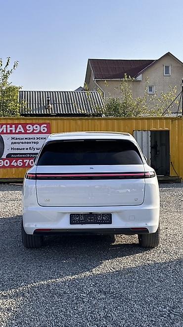 Lixiang: Lixiang L7: 2023 г., 1.5 л, Автомат, Гибрид, Кроссовер — 7