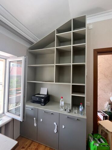 mətbəxt stolları: Kompüter masası, İşlənmiş