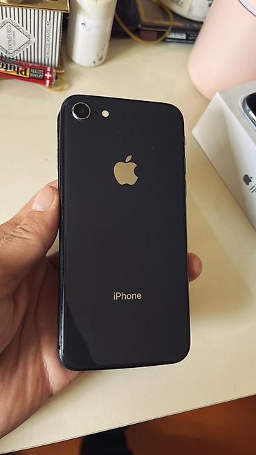 ıpone 7: IPhone 8, Qara, Qırıq — 1