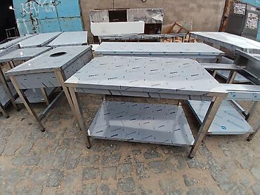 Paslanmayan metaldan hazırlanmış peşəkar iş masası. Mətbəx, restoran — 2