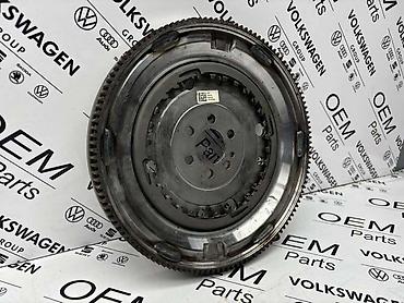 ponuda za prevoz robe: ZAMAJAC ZA VOLKSWAGEN POLO, TARO, T-ROC . - 03F 105 266 C | — 1