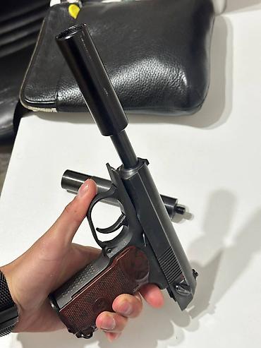 сигнальный макаров: Пневматический пистолет МР-654К (Baikal), газобаллонный CO₂, калибр — 4