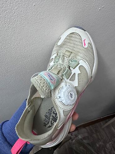 nike react: Кроссовки детские, белые. Li-Ning, размер 33. Стелька вытаскивается — 1
