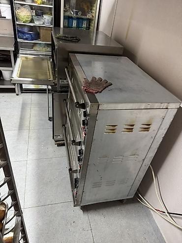 baking oven: Электрическая трехкамерная пекарская печь (панель управления у каждой — 5