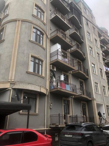 Uzunmüddətli kirayə mənzillər: Razində 60 kv sahəsi olan 2 otaqlı mənzil kirayə verilir.Binada qaz — 7