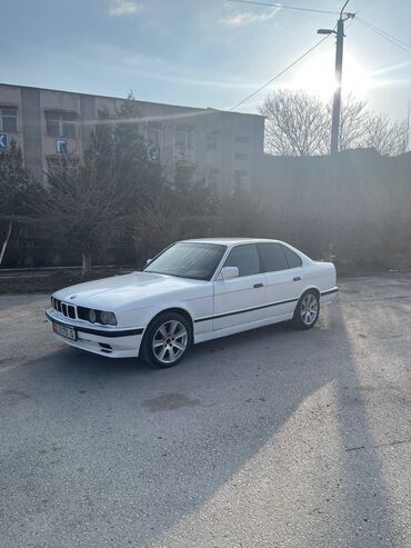салон красоты восток 5: BMW 5 series: 1992 г., 2 л, Механика, Бензин, Седан