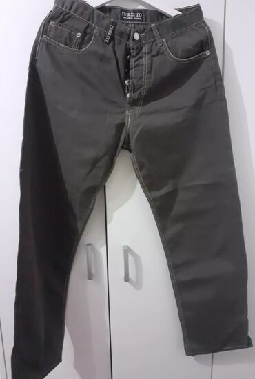 shooter pantalone: Muske pantalone velicina l Obim struka 39 obim kuka 48 duzina 101