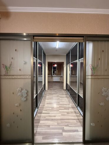 Продажа квартир: 4 комнаты, 138 м², 4 этаж, Старый ремонт — 6