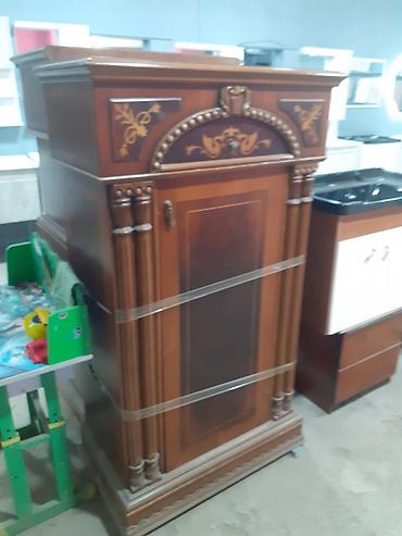 Klassik üslubda ağac servan/şkaf - Material: tam ağac konstruksiya