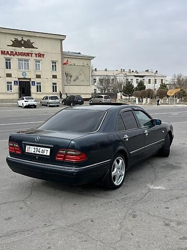 1221 2: Mercedes-Benz E-Class: 1996 г., 2.3 л, Механика, Бензин, Седан — 3